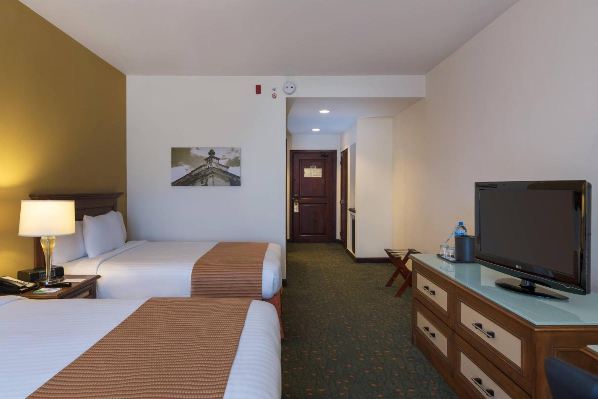 Hotel Courtyard By Marriott Santo Domingo Exterior foto